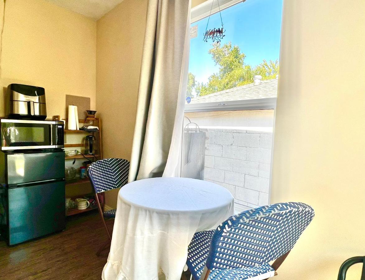 Sweet Tuscan Dreams-Private Entrance & Bathroom With Patio Los Ángeles Exterior foto